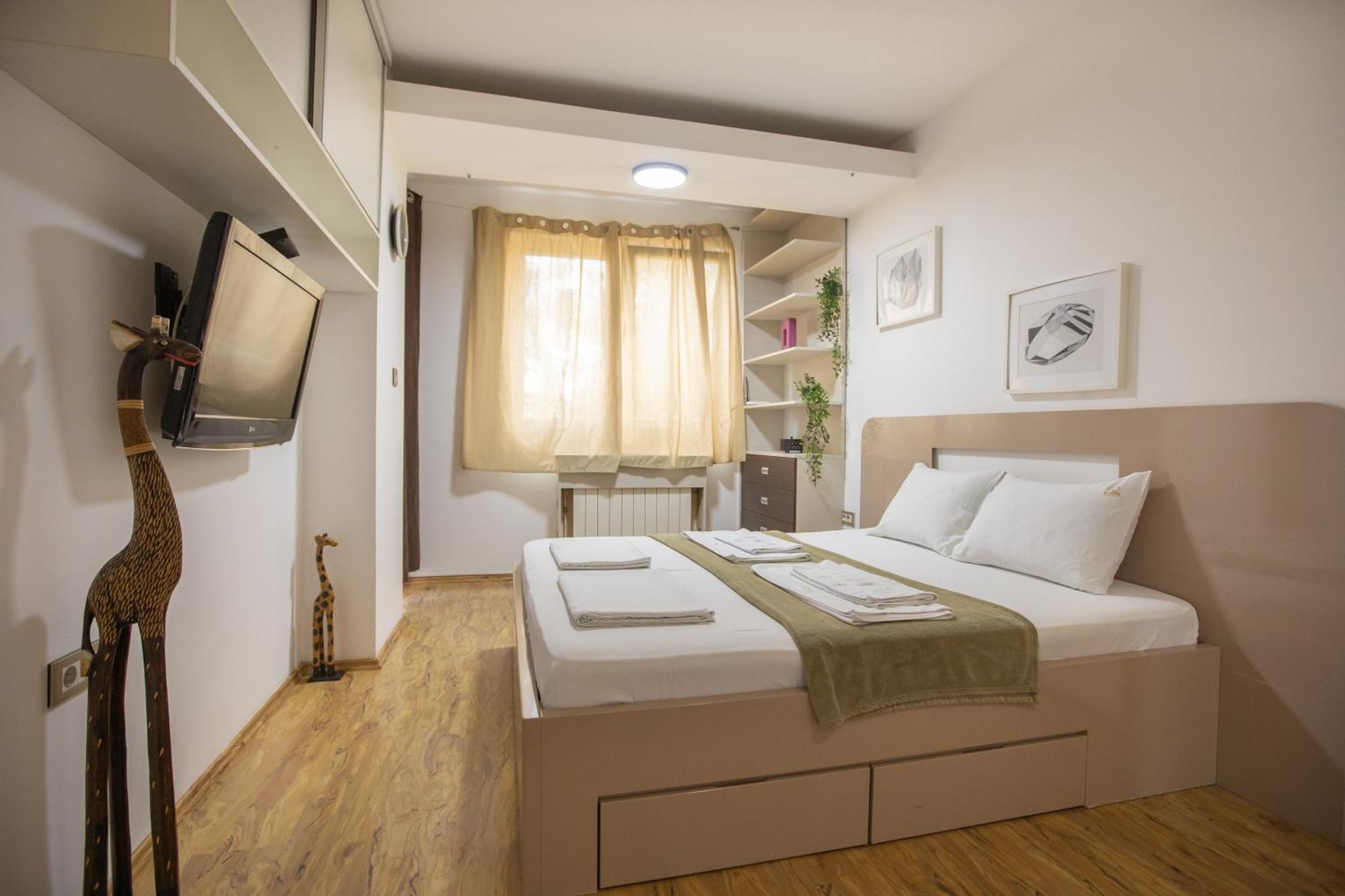 4 Rooms Apartments นิส ภายนอก รูปภาพ