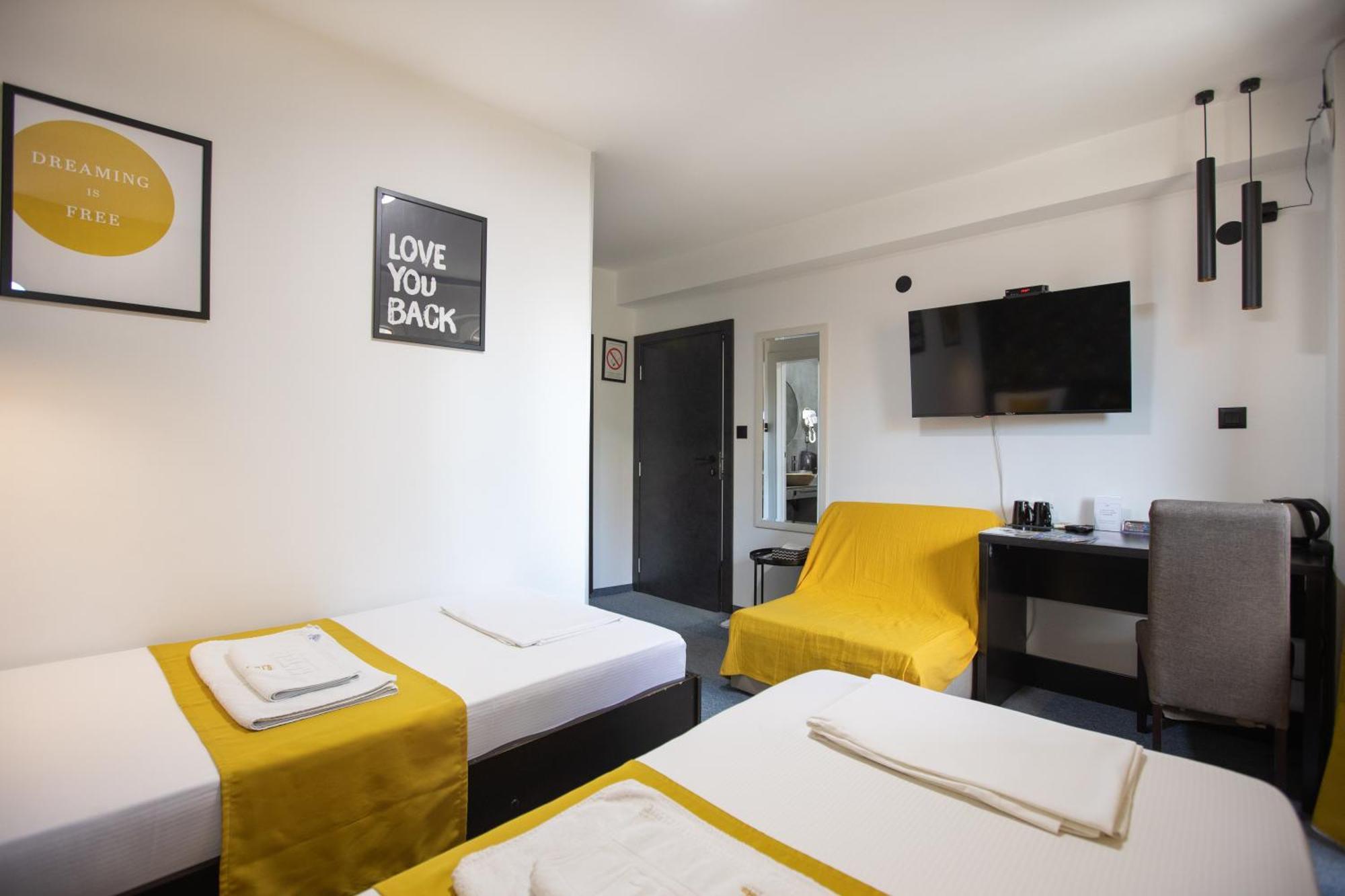 4 Rooms Apartments นิส ภายนอก รูปภาพ