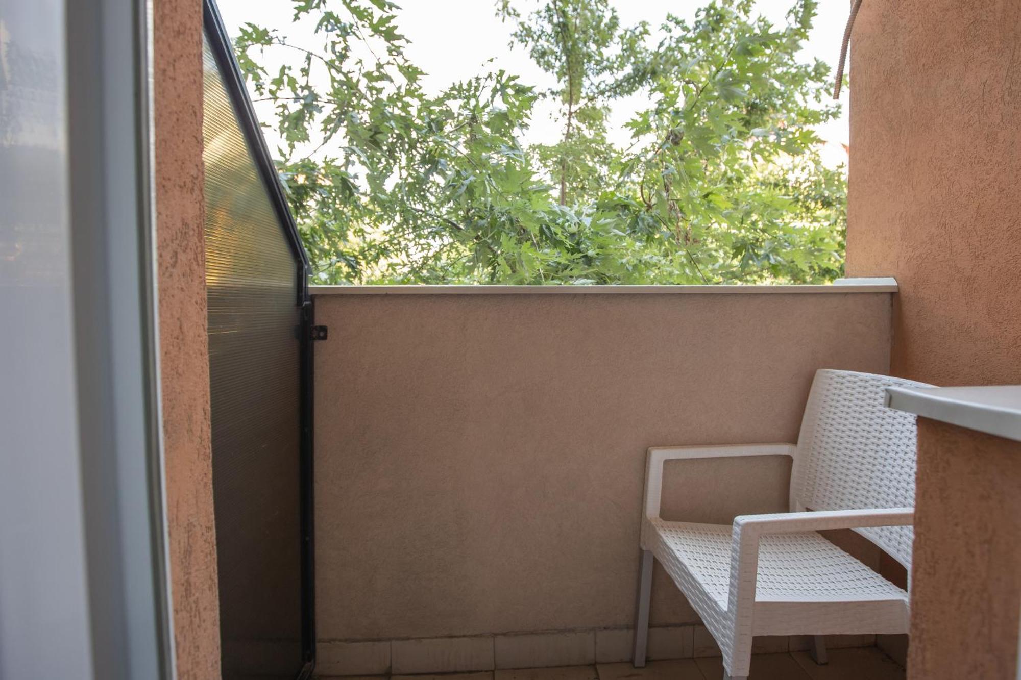 4 Rooms Apartments นิส ภายนอก รูปภาพ