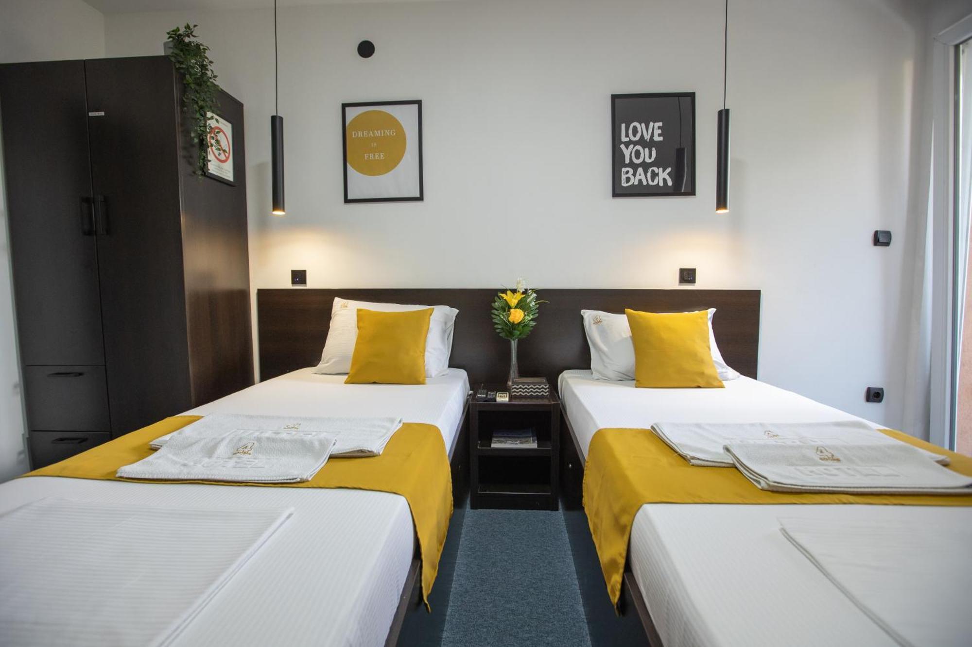 4 Rooms Apartments นิส ภายนอก รูปภาพ