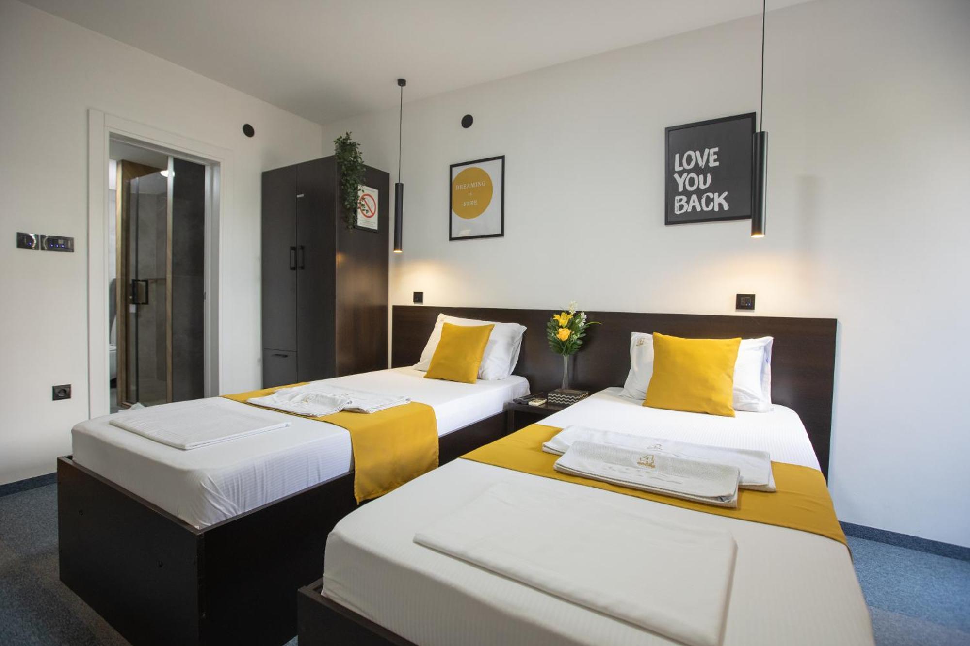 4 Rooms Apartments นิส ภายนอก รูปภาพ