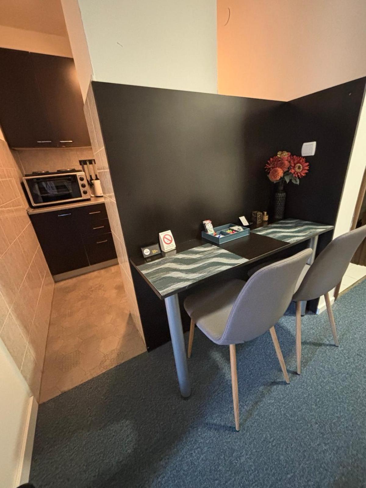 4 Rooms Apartments นิส ภายนอก รูปภาพ